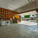 Private Ocean Beach Studio With Ocean Views!