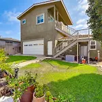 Private Ocean Beach Studio With Ocean Views!